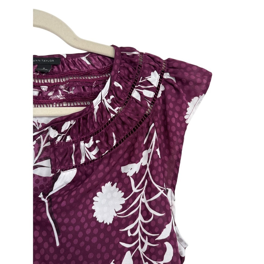 Ann Taylor Floral Cap Sleeve Blouse Size Medium Plum - Picture 5 of 6